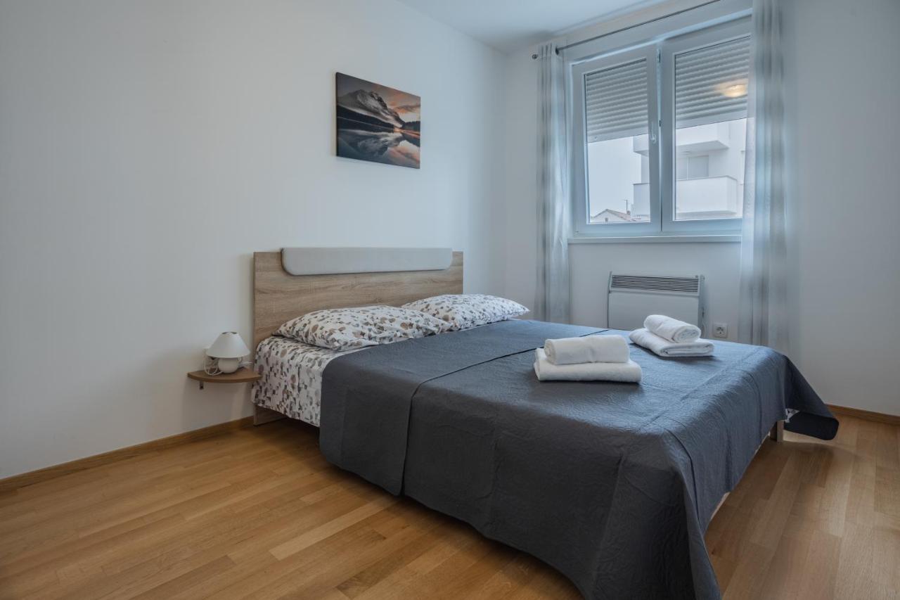 Dalmatino Apartment Zadar Bagian luar foto